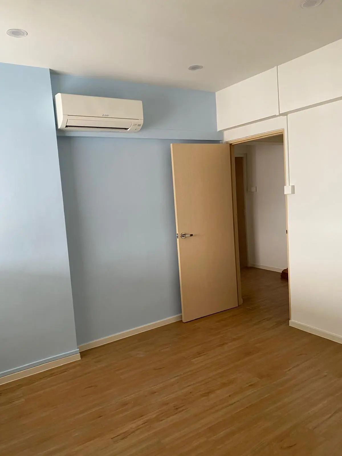 Maisonette Repainting: Protected, Painted and Handed Over Clean, photo 8