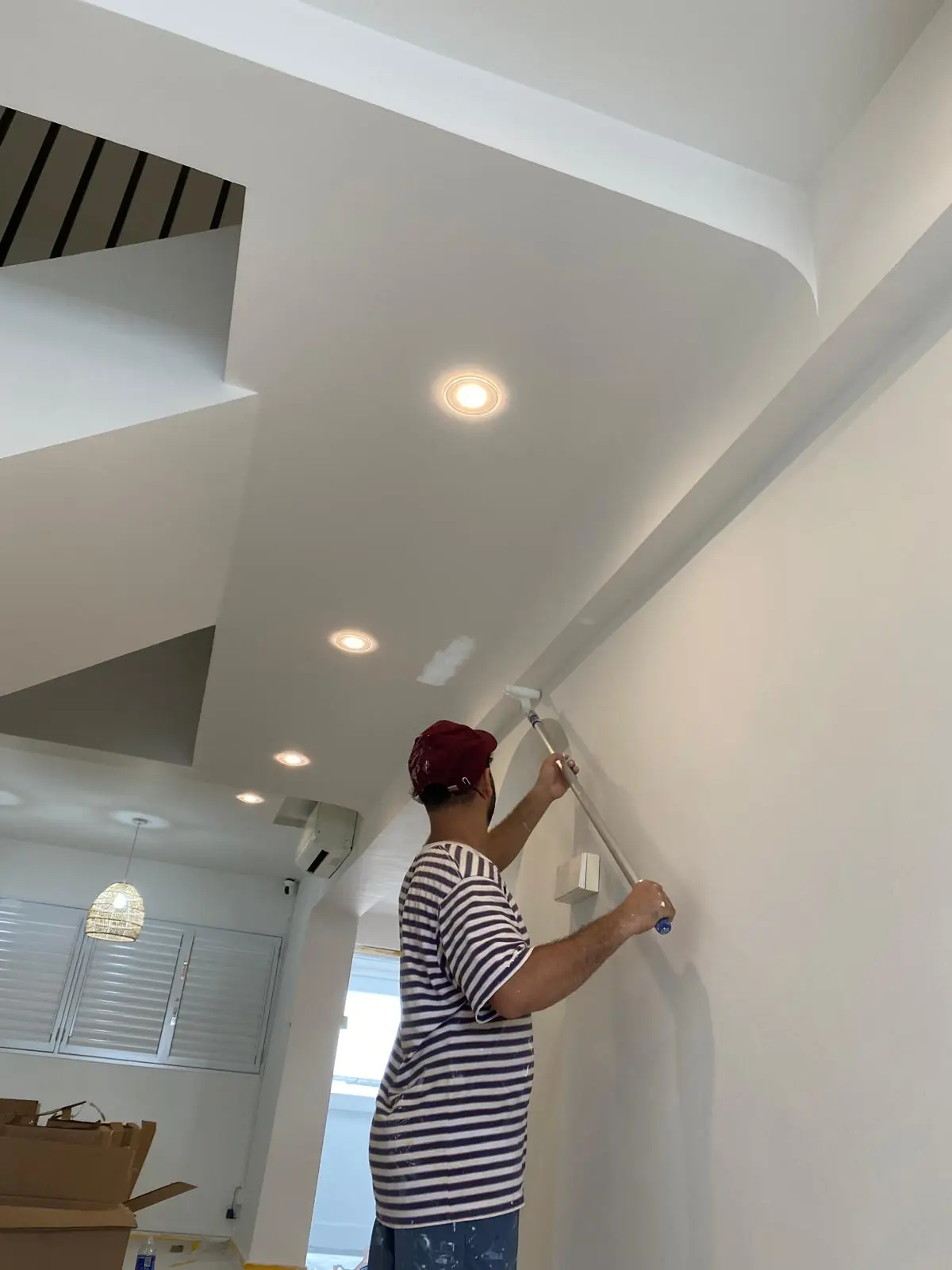 Maisonette Repainting: Protected, Painted and Handed Over Clean, photo 4